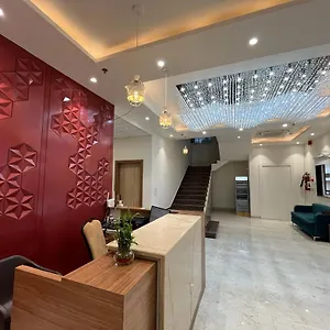 Hotel Satsang Grand, Varanasi