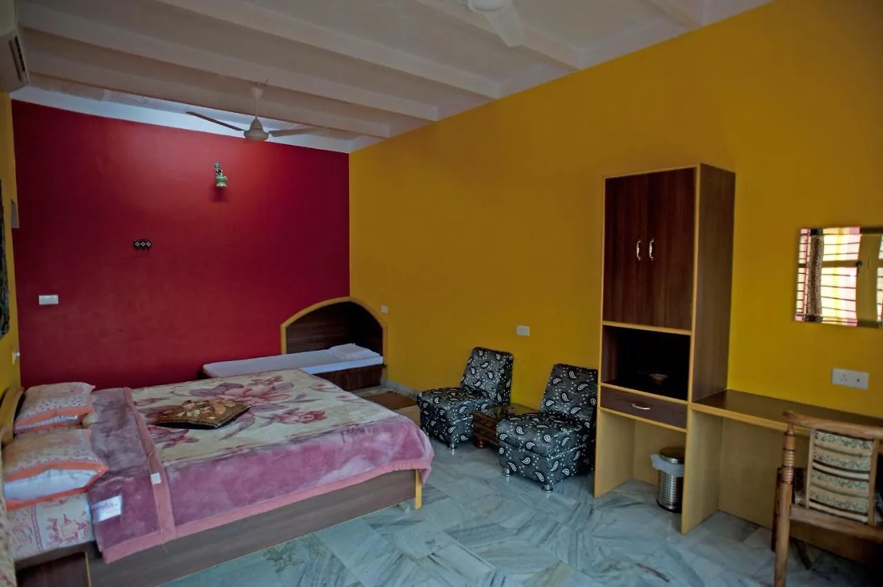 *** Hotel Ganpati Guest House Varanasi India
