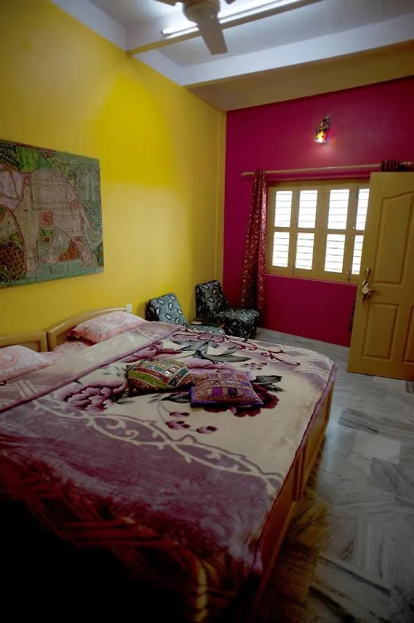 Ganpati Guest House Varanasi 3*,